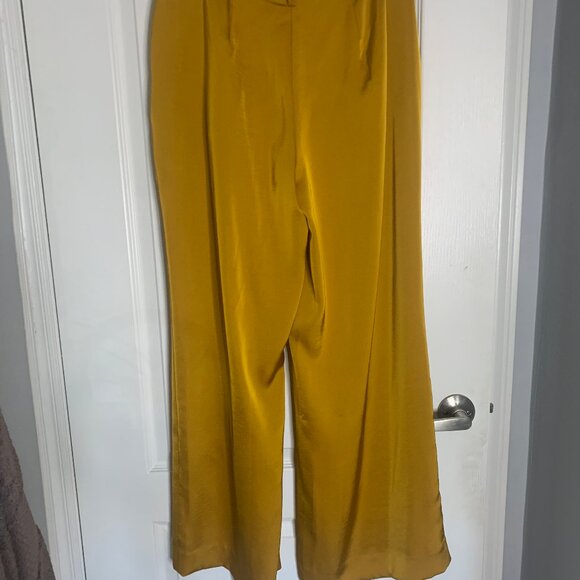 Gold Wide Leg Pants - Picture 3 of 7